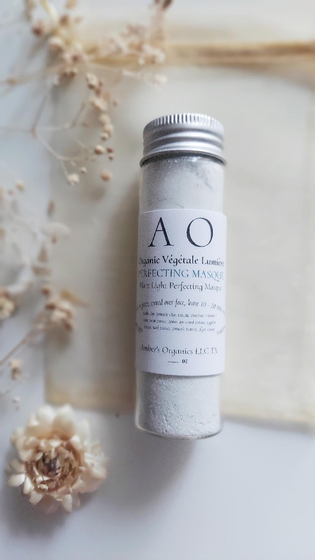 Végétale Lumière Perfecting Masque | Anti-Aging Clay Masque with DMAE & Vitamin C
